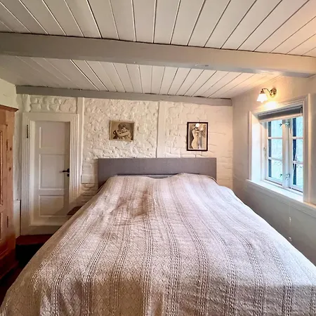 Renovated 1872 Country Estate On South Langeland Vakantiehuis